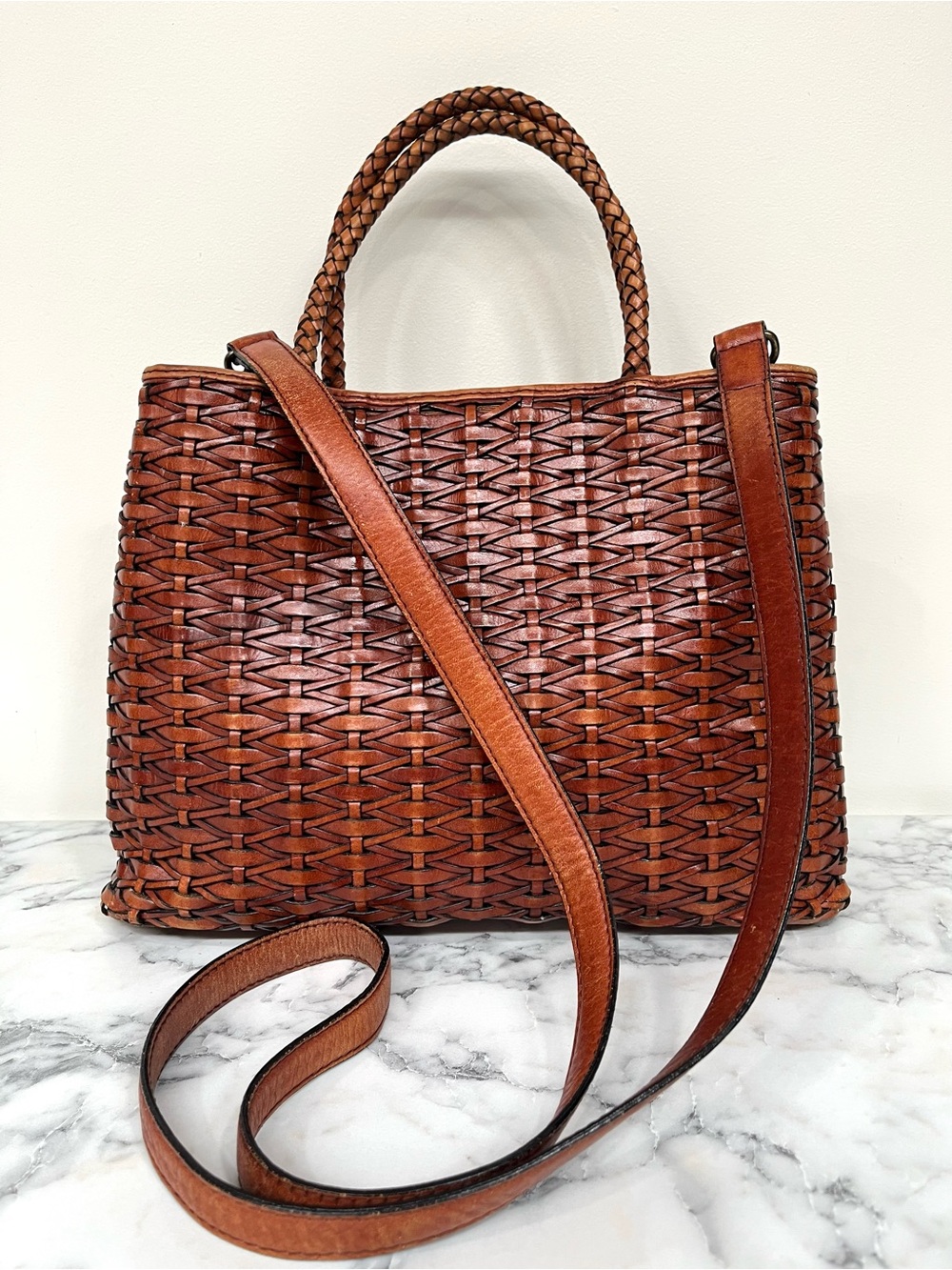 Vintage 1990’s brown genuine leather woven handbag purse with braided handles